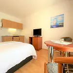 Appartementhaus Sonnenschein - 250m Zum Im Zentrum Von Apartman
