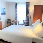Apartman Appartementhaus Sonnenschein - 250m Zum Im Zentrum Von Binz