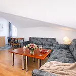 Appartementhaus Sonnenschein - 250m Zum Im Zentrum Von Apartman