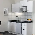 Appartementhaus Sonnenschein - 250m Zum Im Zentrum Von Apartman Binz