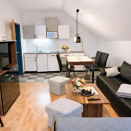 Apartamento Appartementhaus Sonnenschein - 250m Zum Im Zentrum Von Binz