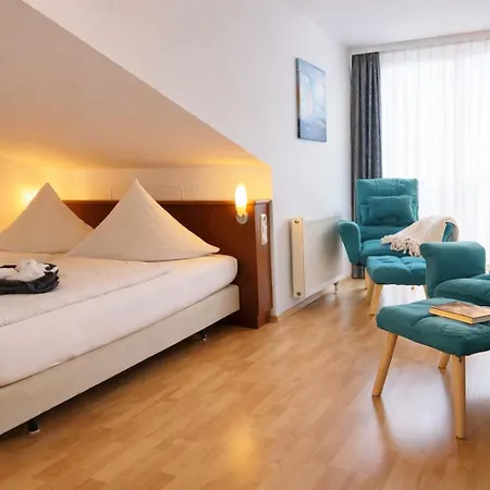 Apartment Appartementhaus Sonnenschein - 250m Zum Im Zentrum Von Binz