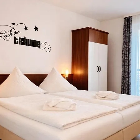 Appartementhaus Sonnenschein - 250m Zum Im Zentrum Von Binz